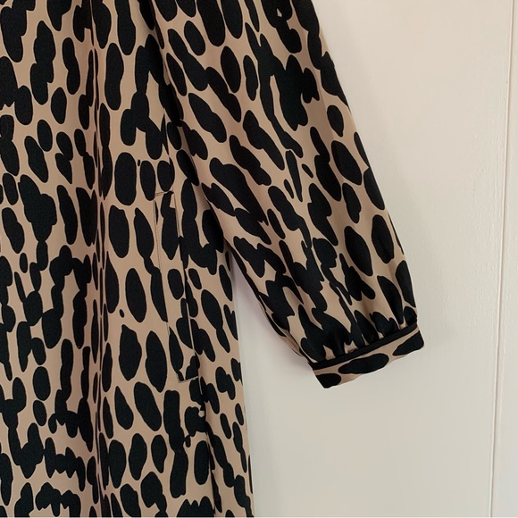 Ann Taylor LOFT Long Sleeve Satin Animal Print Shift Dress Sz 6 - Picture 9 of 11